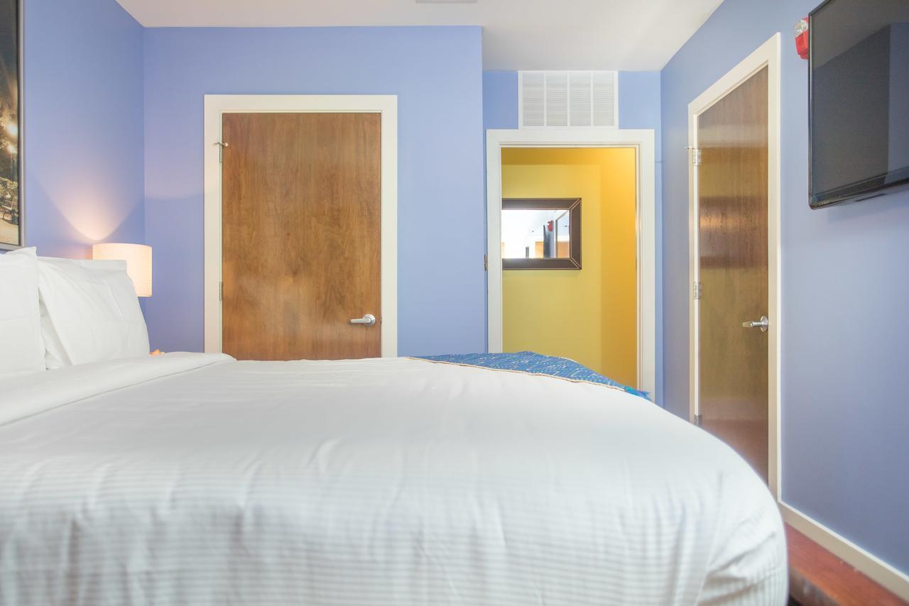 York Street Condo 202 - Two-Bedroom Savannah Kültér fotó